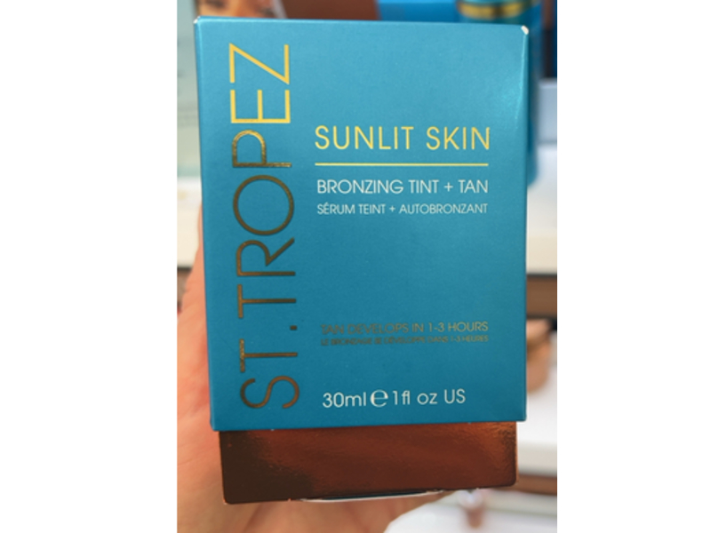 St. Tropez Sunlit Skin Bronzing Tint + Tan, 1 fl oz/30 mL