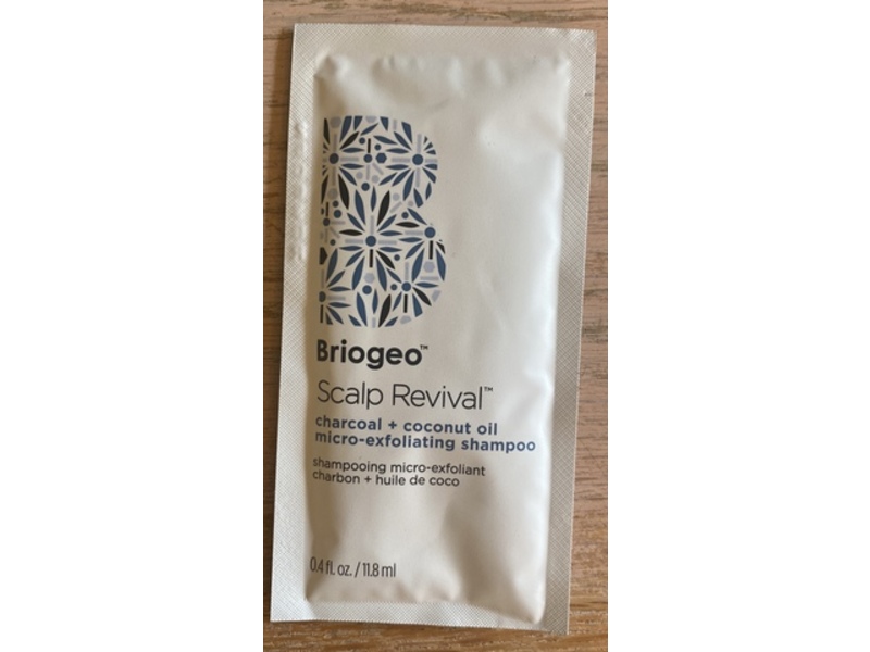 Briogeo Micro-Exfoliant Scalp Revival Shampoo, Charcoal + Coconut, 0.4 fl oz/11.8 mL