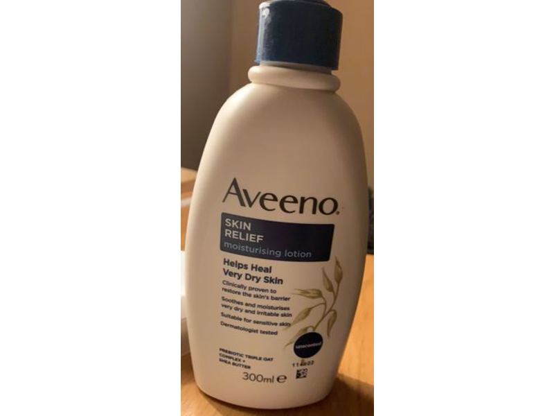 Aveeno Skin Relief Moisturising Lotion, Unscented, 300 mL
