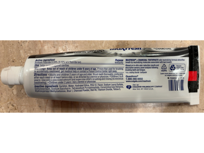 Colgate Max Fresh Whitening Toothpaste, Charcoal Mint, 6.0 oz/170 g, Pack Of 2