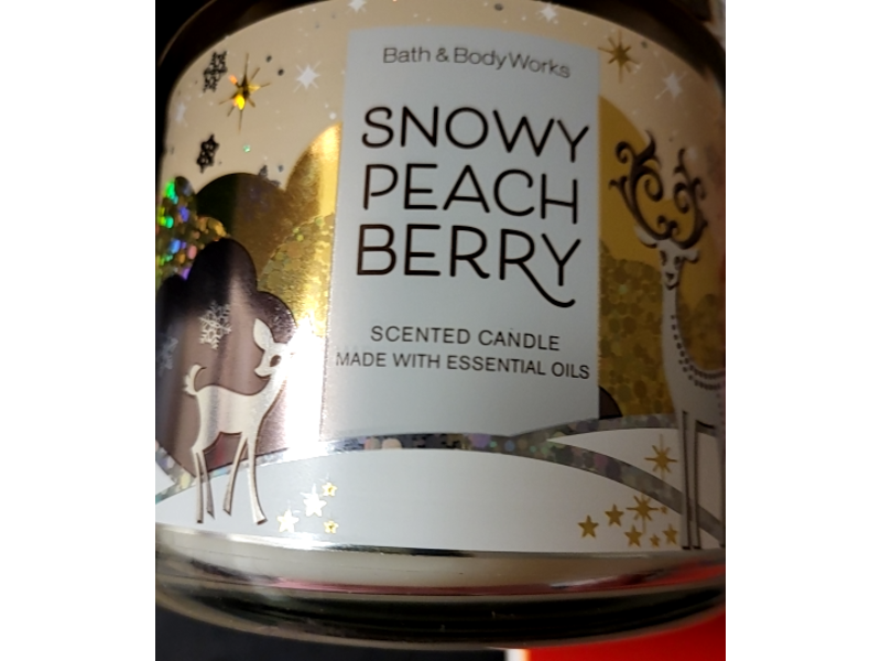 Bath & Body Works Snowy Peach Berry Candle, Essential Oils, 14.5 oz/411 g