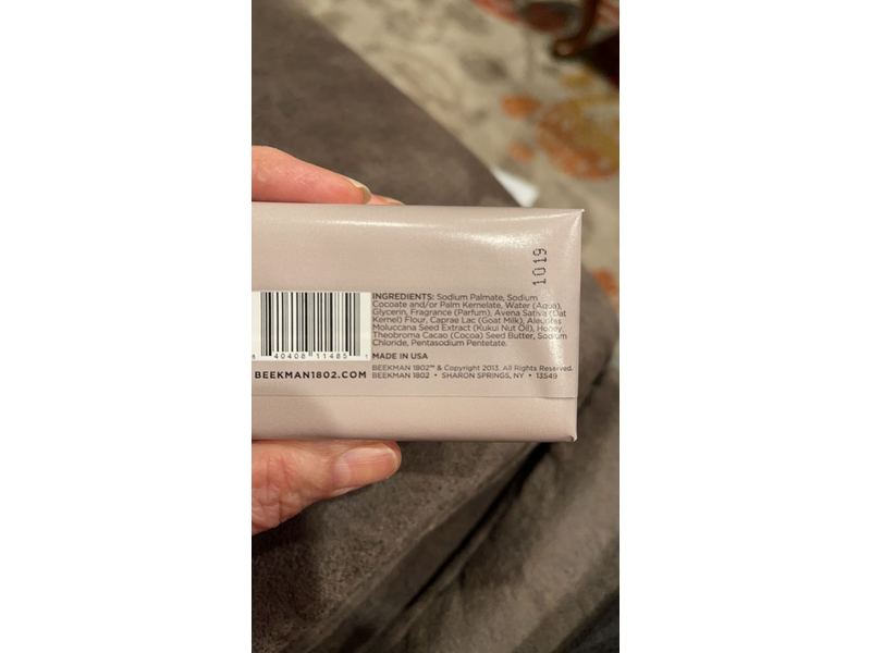 Beekman 1802 Goat Milk Soap 3.5 oz. (Honey & Oats Scrub Bar)