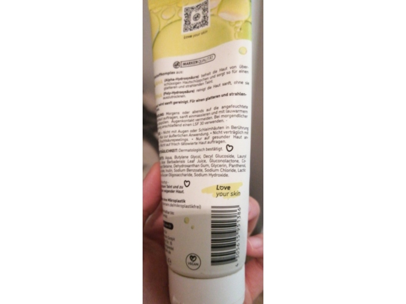 Isana AHA PHA Cleanser, 125 mL