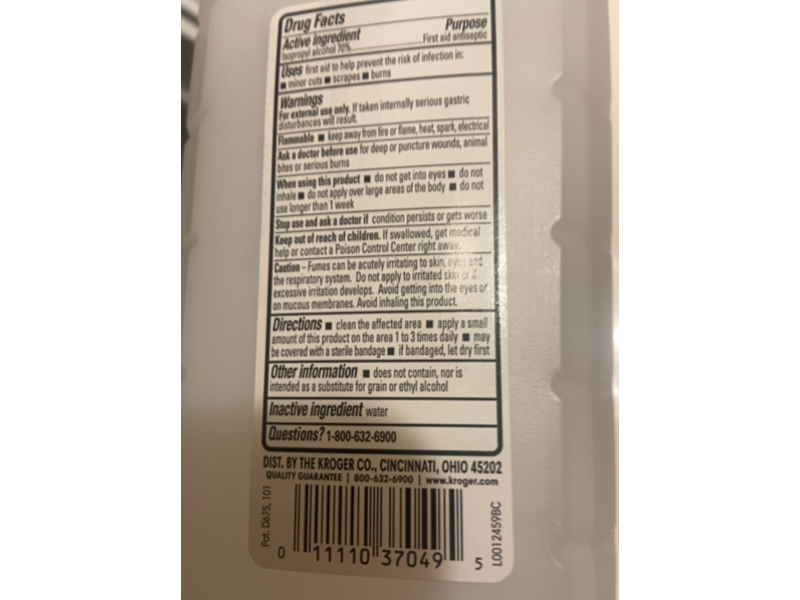 Kroger 70% Isopropyl Alcohol First Aid Antiseptic, 32 fl oz/946 mL