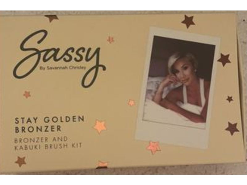 Sassy by Savannah Chrisley Stay Golden Bronzer & Kabuki Brush Kit, 0.388 oz/11 g