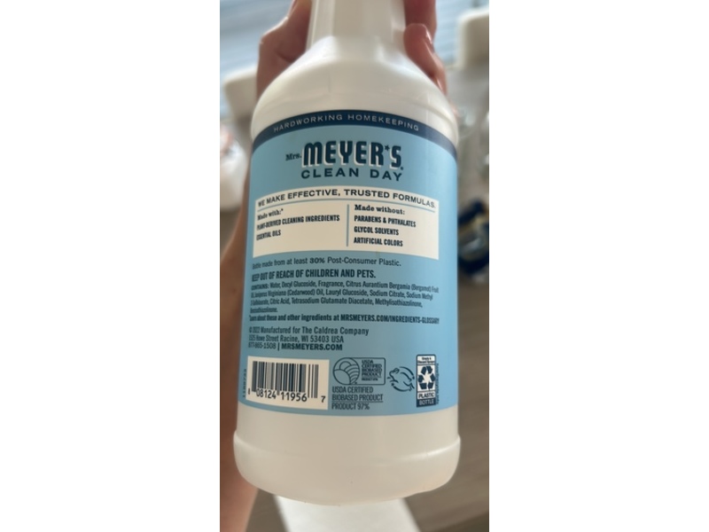 Mrs. Meyers Clean Day Multi Surface Everyday Cleaner, Rain Water Scent, 24 fl oz/710 mL