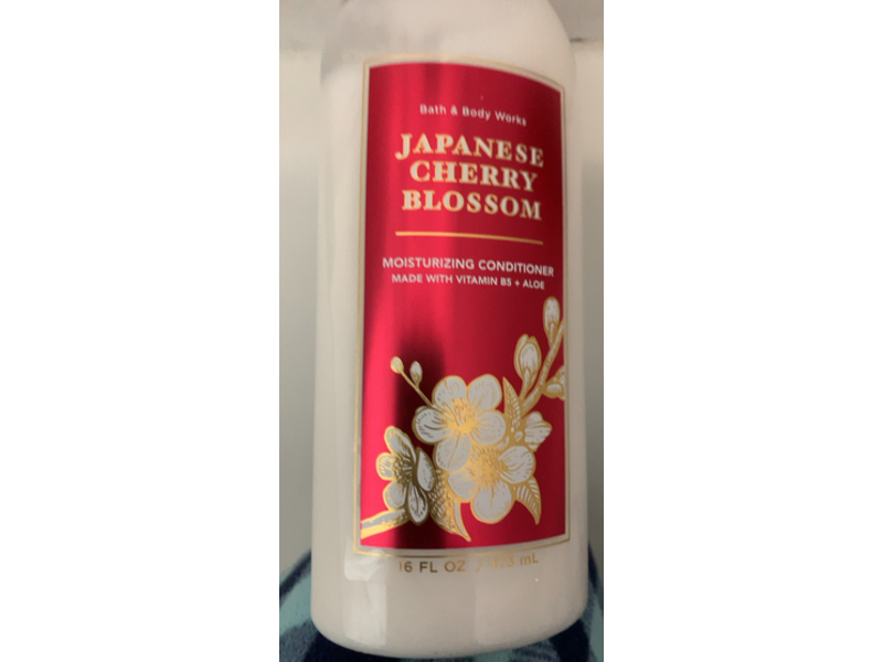 Bath & Body Works Japanese Cherry Blossom Moisturizing Conditioner, Vitamin B5 + Aloe, 16 fl oz/473 mL