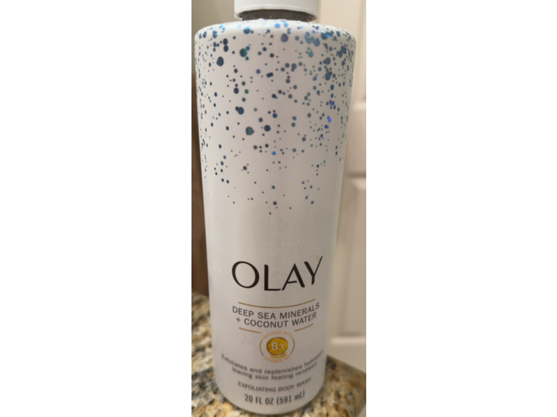 Olay Exfoliating Body Wash, Deep Sea Minerals + Coconut Water, Vitamin B3, 20 fl oz/591 mL, Pack Of 4