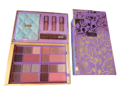 Tarte Away Oui Go Portable Eyeshadow Palette & Makeup Collector Set