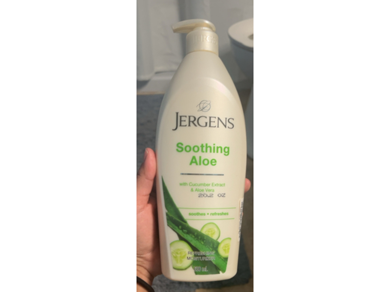Jergens Refreshing Moisturizer, Cucumber & Aloe Vera, 600 mL