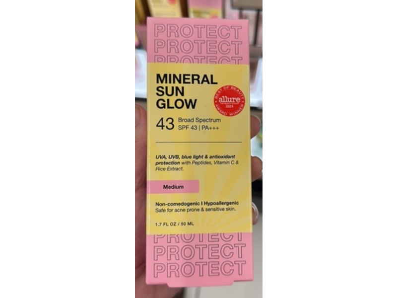 iNNBeauty Project Mineral Sun Glow Sunscreen, SPF 43, Medium, 1.7 fl oz/50 mL