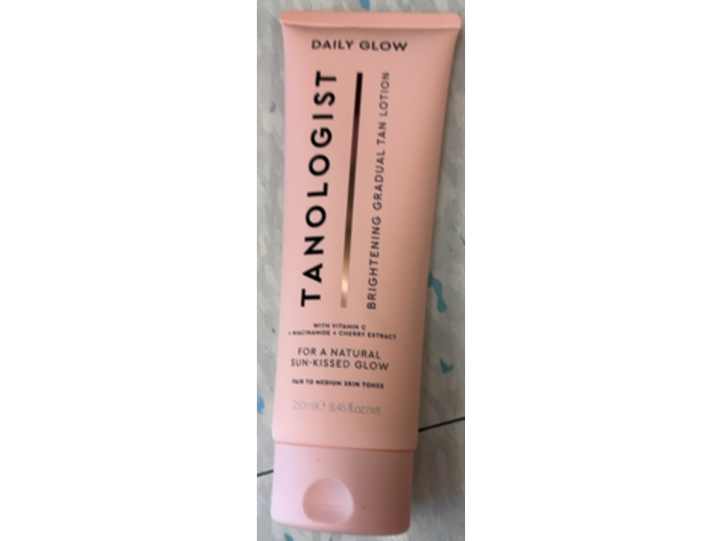 Tanologist Daily Sun Kissed Glow, Fair To Medium, 8.45 fl oz/250 mL