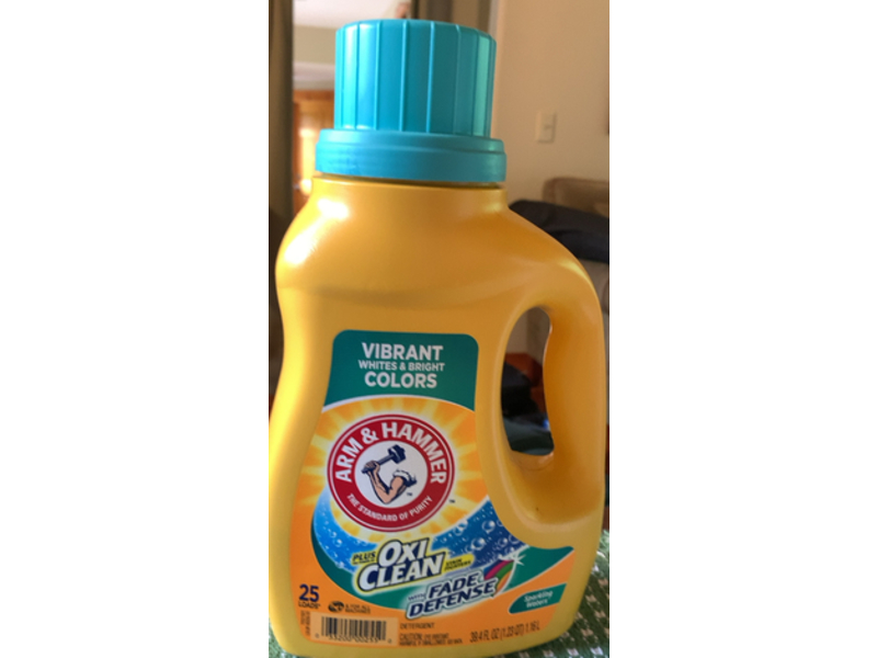 Arm & Hammer OxiClean with Fade Defense Liquid Laundry Detergent, 25 Loads, 39.4 fl oz/1.16 L