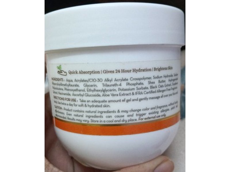 Mamaearth Vitamin C Ultra Light Gel Oil-Free Moisturizer with Vitamin C &Aloe Vera Water, 200 mL