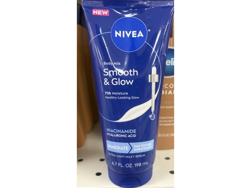 Nivea Smooth & Glow Body Milk, Niacinamide & Hyaluronic Acid, 6.7 fl oz/198 mL