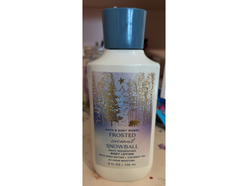 Bath & Body Works Daily Nourishing Body Lotion, Frosted Coconut Snowball, 8 fl oz/236 mL