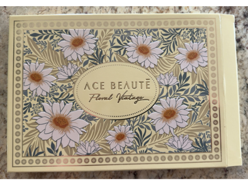 Ace Beaute Floral Vintage Eyeshadow Palette, 1.26 oz/36 g