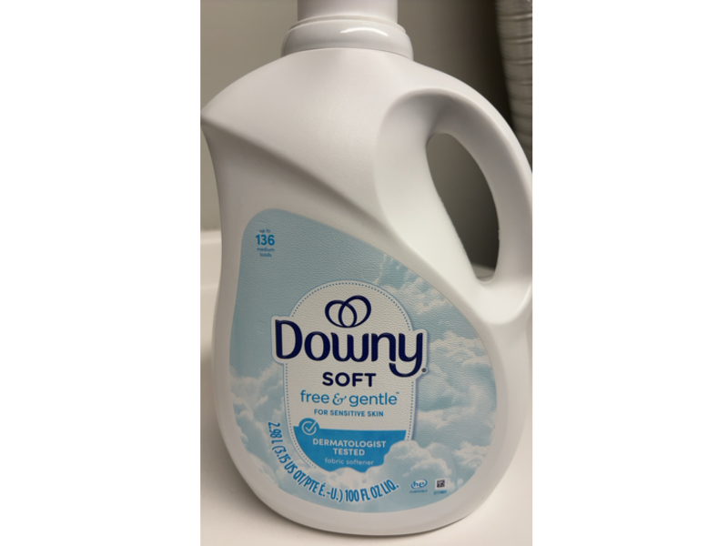 Downy Soft Fabric Softener, Free & Gentle, 136 Loads, 100 fl oz/2.98 L