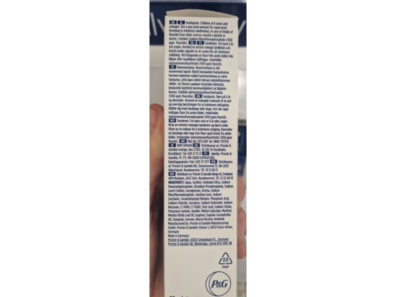 Oral-B Pro-3D White Clinical Intensive Whitening Toothpaste, 75 mL