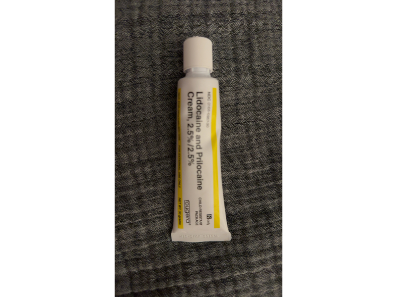 Lidocaine and Prilocaine Cream, 2.5%/2.5%, 30 g, Fougera (Rx)