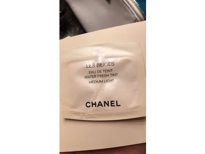 Chanel Les Beiges Water-Fresh Tint, Medium Light, 1fl oz