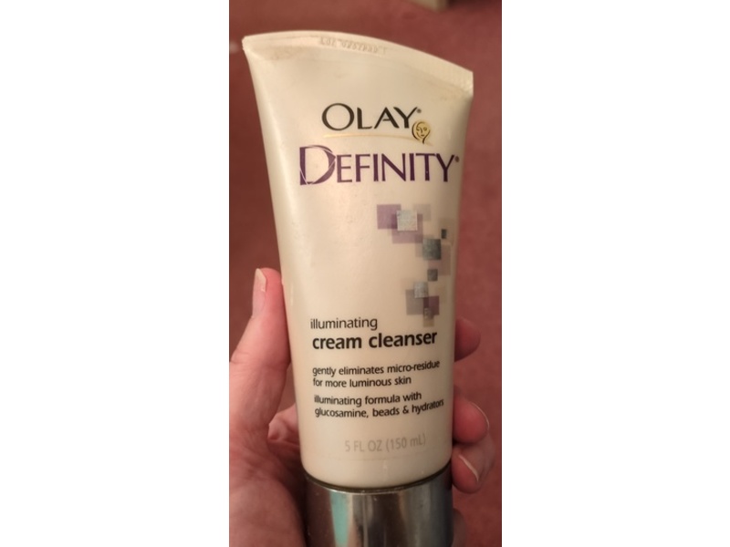 Olay Definity Illuminating Cream Cleanser, 5 fl oz/150 mL