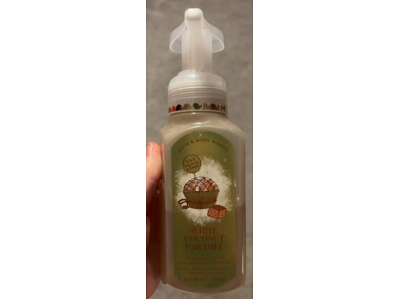 Bath & Body Works Gentle & Clean Foaming Hand Soap, White Coconut Caramel, 8.75 fl oz/259 mL