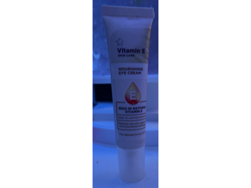 Superdrug Vitamin E Nourishing Eye Cream, 15 mL