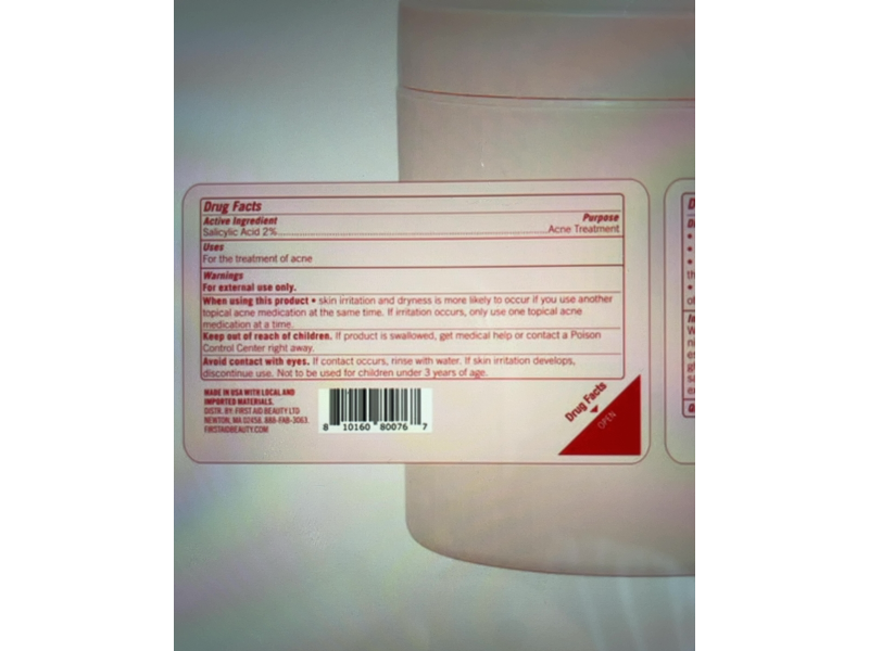 First Aid Beauty Acne Clearing Pads, 2% Salicylic Acid, Count 60