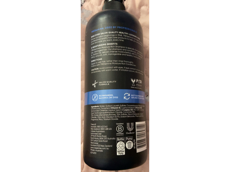 Tresemme Moisture Rich Shampoo, Vitamin E & Jojoba Oil, 940 mL
