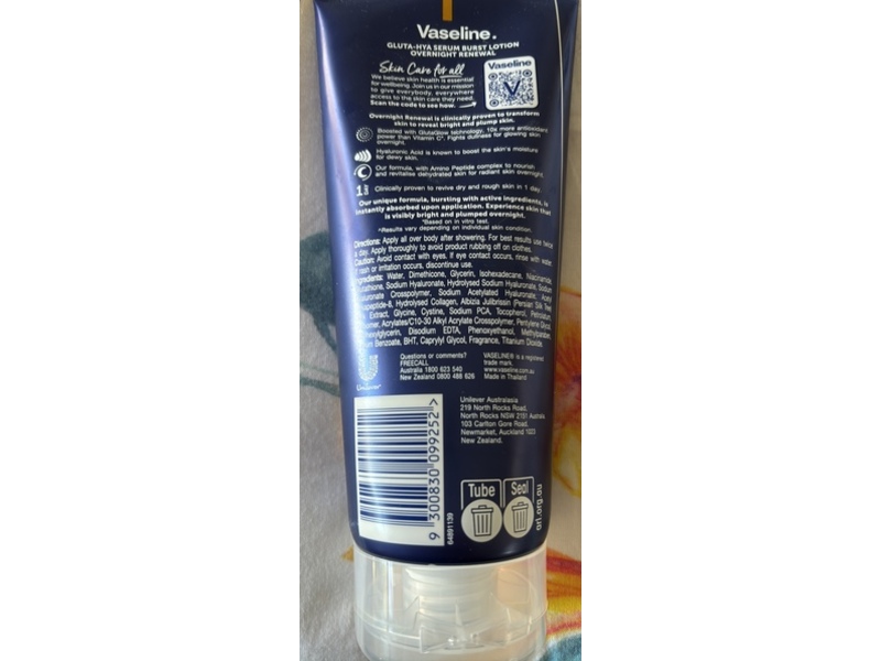 Vaseline Gluta-Hya Serum Burst Lotion Overnight Renewal, GlutaGlow + Hyaluronic Acid, 200 mL