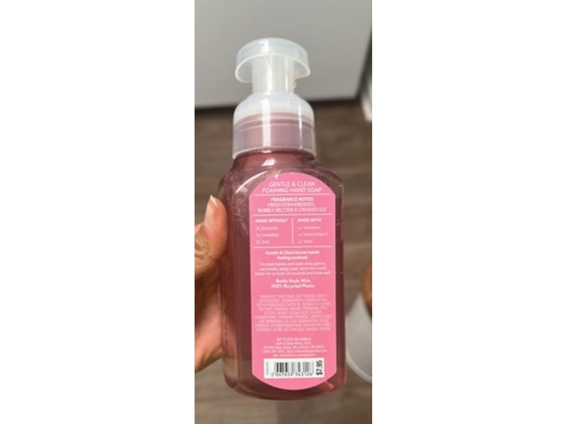 Bath & Body Works Foaming Hand Soap, Strawberry Soda, 8.75 fl oz/259 mL