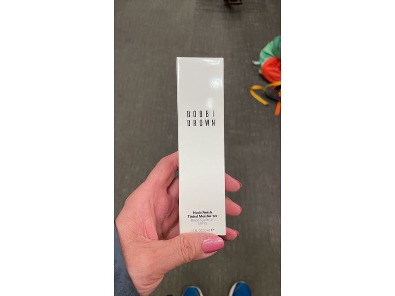 Bobbi Brown Nude Finish Tinted Moisturizer SPF 15 Medium Tint for Women, 1.7 Ounce