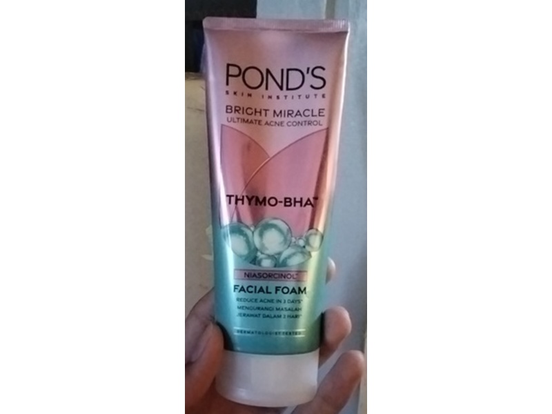 Ponds Bright Miracle Ultimate Acne Control Facial Foam, Thymo-Bha, 100 g