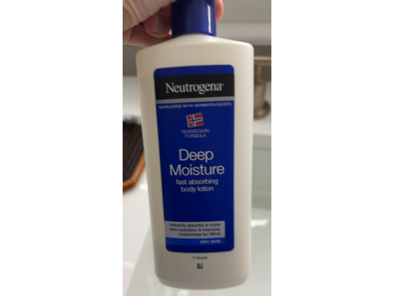 Neutrogena Deep Moisture Fast Absorbing Body Lotion, 400 mL