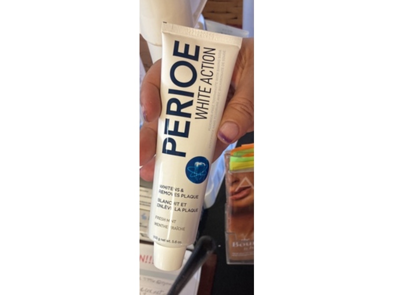 Perioe White Action Whitens & Removes Plaque Toothpaste, Fresh Mint, 5.6 oz/160 g