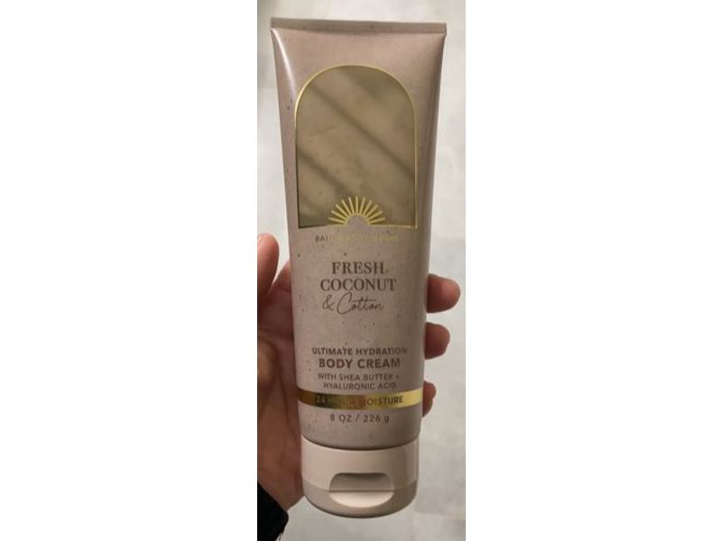 Bath & Body Works Ultimate Hydration Body Cream, Fresh Coconut & Cotton, 8 oz/226 g, Pack Of 2