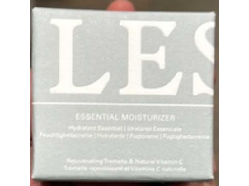 Lesse Essential Moisturizer, Rejuvenating Tremella & Natural Vitamin C, 2.0 fl 0z/60 mL