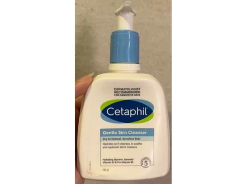 Cetaphil Gentle Skin Cleanser, Dry to Normal, Sensitive Skin, 236 mL