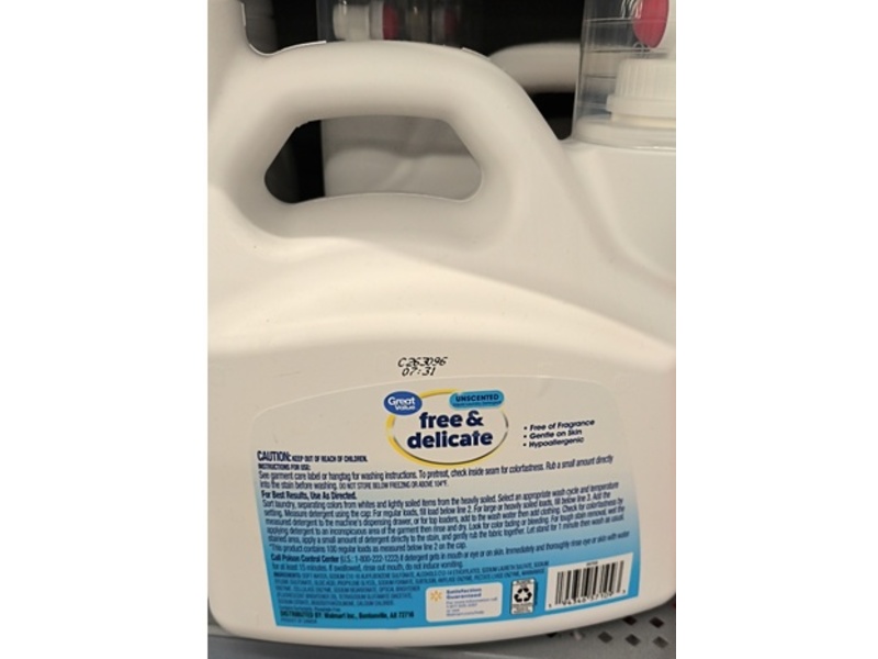 Great Value Free & Delicate Laundry Detergent, Unscented, 100 Loads, 132 fl oz/3.9 L