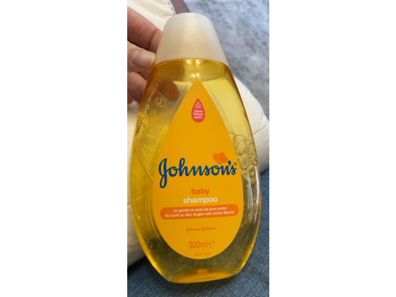 Johnson & Johnson Baby Shampoo 300 mL