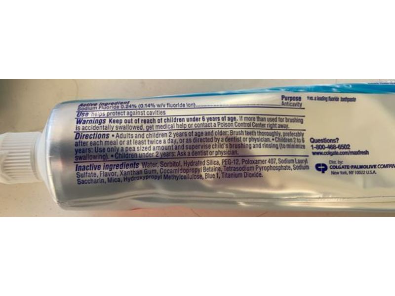 Colgate Max Clean Whitening Smart Foam Toothpaste, Effervescent Mint, 6.0 oz/170 g