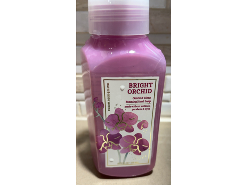 Bath & Body Works Gentle & Clean Foaming Hand Soap, Bright Orchid, 8.75 fl oz/259 mL