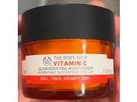 The Body Shop Glow Boosting Moisturizer, Vitamin C, 1.7 oz/49 g - thumbnail 2