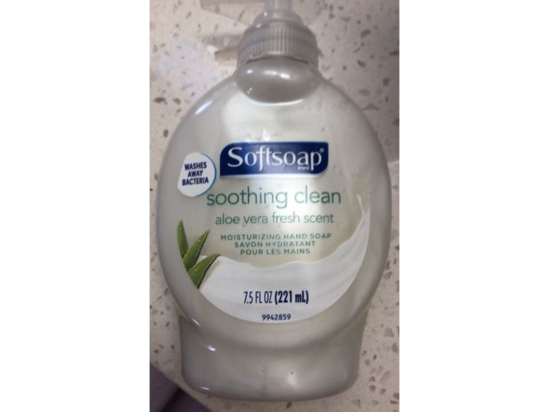 Softsoap Moisturizing Liquid Hand Soap, Soothing Clean, 7.5 fl oz/221 mL