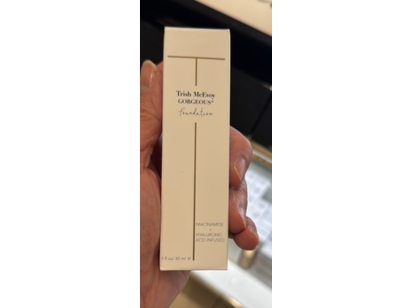 Trish McEvoy Gorgeous Foundation, 13DC, 1 oz/30 mL