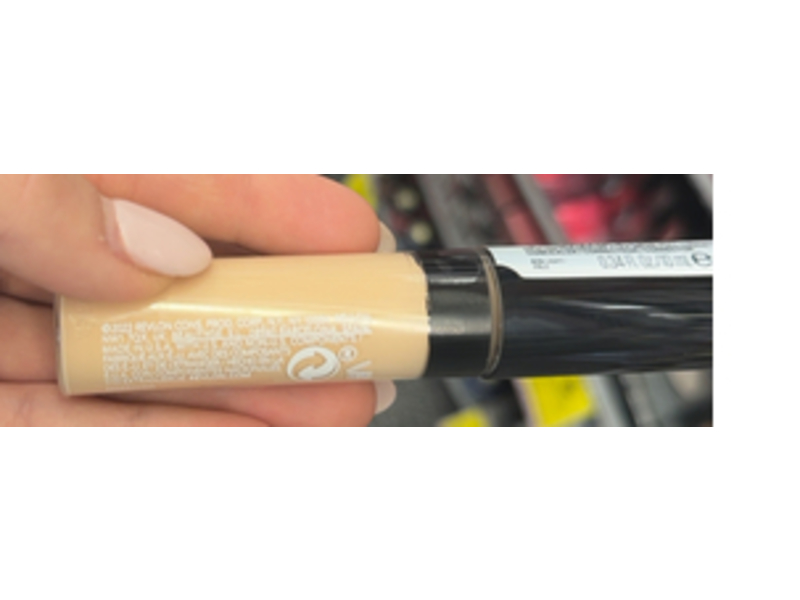 Revlon Colorstay Flex Wear Full Cover Concealer, 015 Light, 0.34 fl oz/10 mL