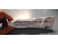 Clobetasol Propionate Ointment USP, 0.05%, 60 g, Xiromed (RX) - thumbnail 2
