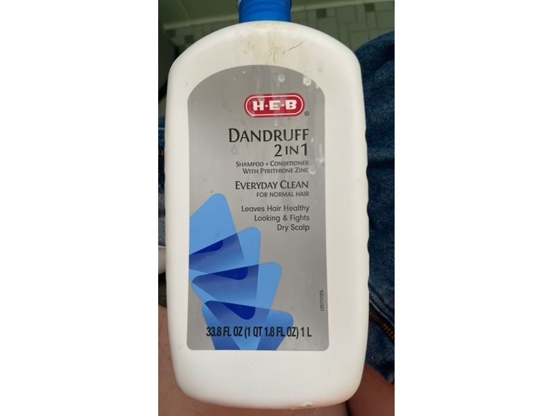 H-E-B Dandruff 2 In 1 Shampoo + Conditioner, 33.8 fl oz/1 L