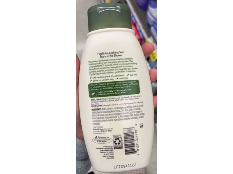 Aveeno Daily Moisturizing Body Wash, 12 oz/354 mL